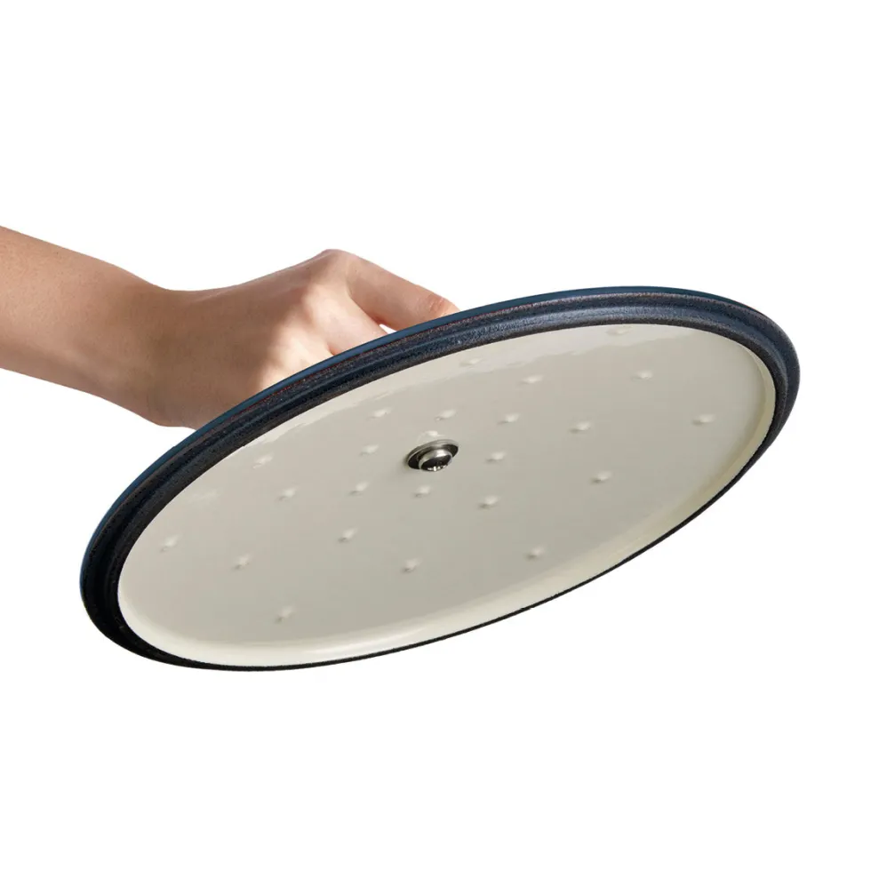cocotte_ovale_en_fonte_da_2-1.webp Cocotte ovale en fonte d'acier bleu 28 cm*Brandt Online