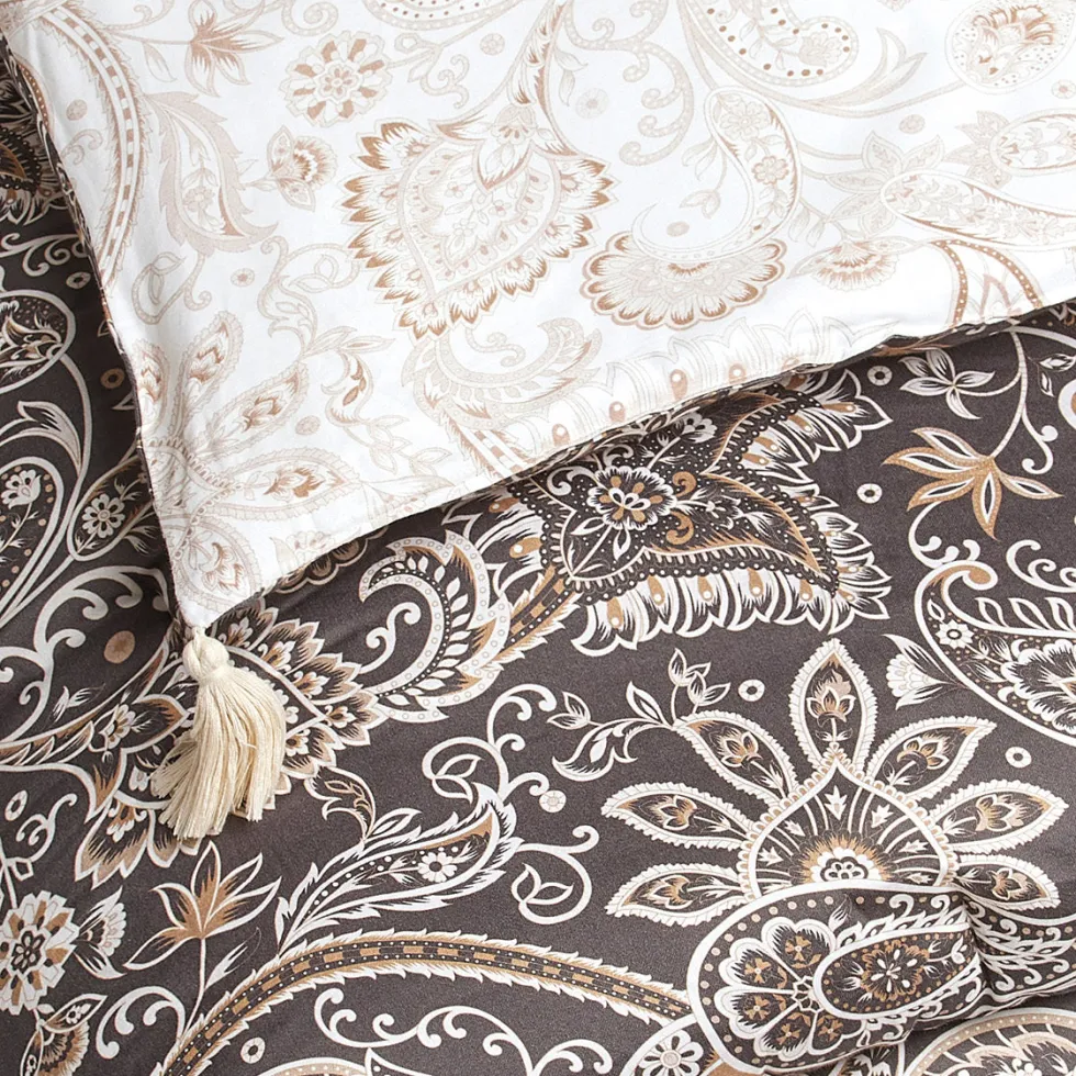 dredon_avec_glands_super__1-2.webp Édredon avec glands super épais en 100% satin de coton - dessin : Indienne Taupe*Maison Héritage Clearance