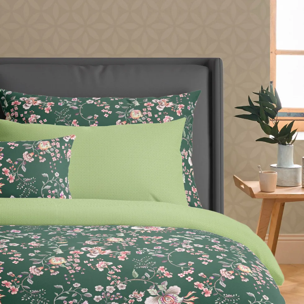 housse_de_couette__taies__2-64.webp Housse de couette + taie(s) d'oreiller satin de coton - Murmure floral Vert*Rodier Fashion