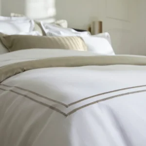 Housse de couette + taie(s) d'oreiller satin de coton - Nice Taupe / Blanc*Rodier Best