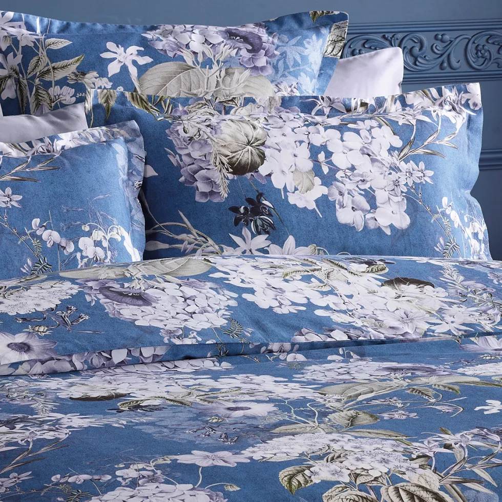 housse_de_couette__taies__3-198.webp Housse de couette + taie(s) d'oreiller satin de coton - Hortensia Bleu*Maison Héritage Hot