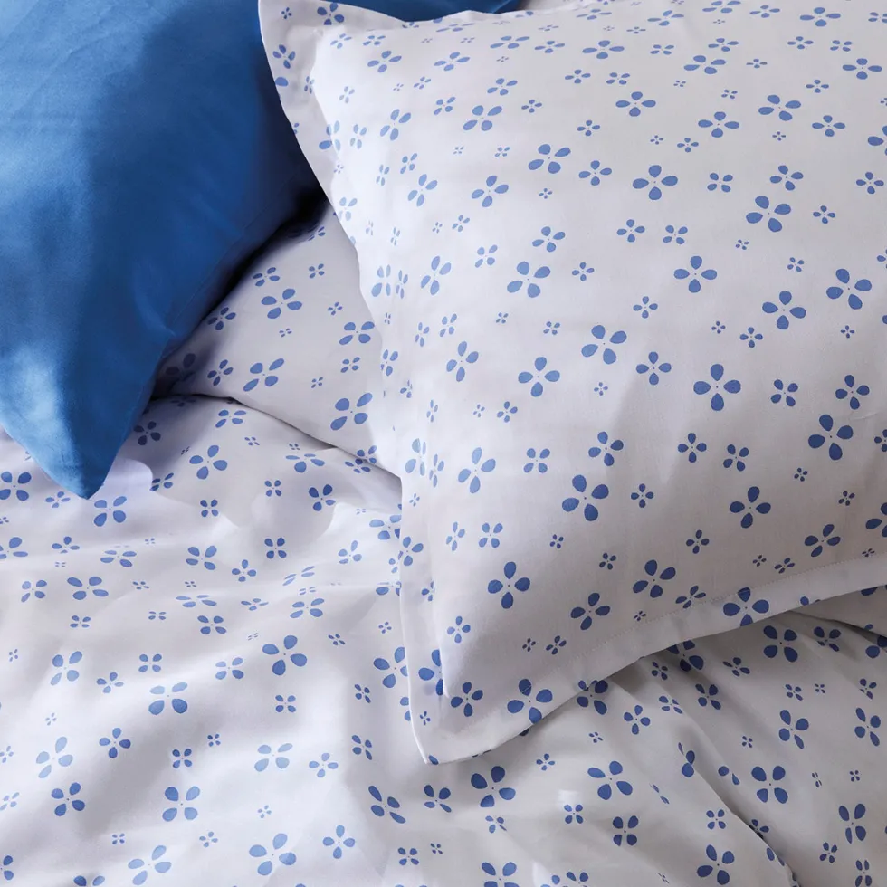 housse_de_couette__taies__3-210.webp Housse de couette + taie(s) satin de coton - Mirabelle Blanc/bleu*Ines by Ines de la Fressange Best