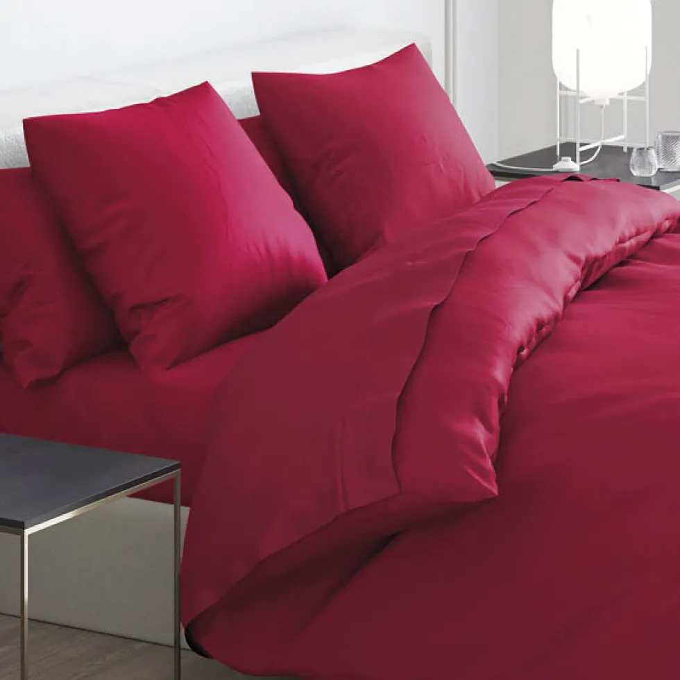 housse_de_couette_satin_d_1-7.webp Housse de couette satin de coton + 2 taies - Aurore Uni Rouge*Cacharel Discount