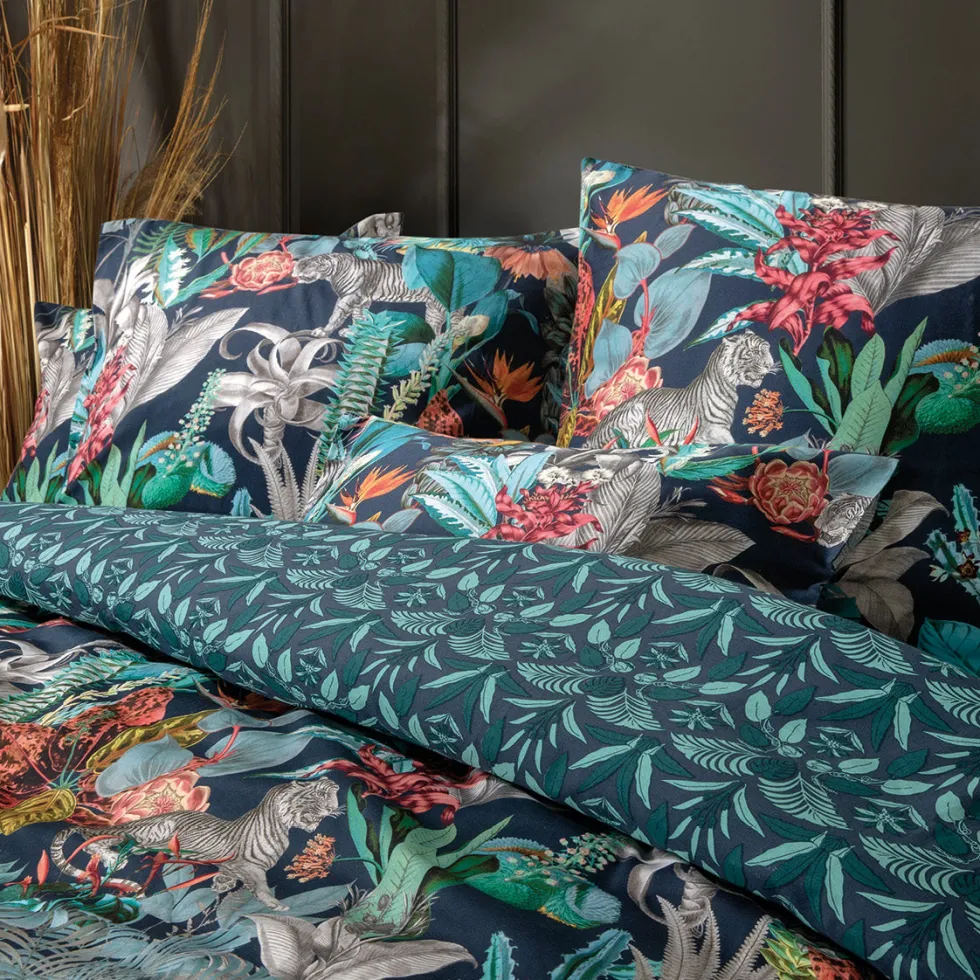 housse_de_couette_satin_d_4-11.webp Housse de couette satin de coton - Zanzibar Bleu*CXLbyChristianLacroix Best