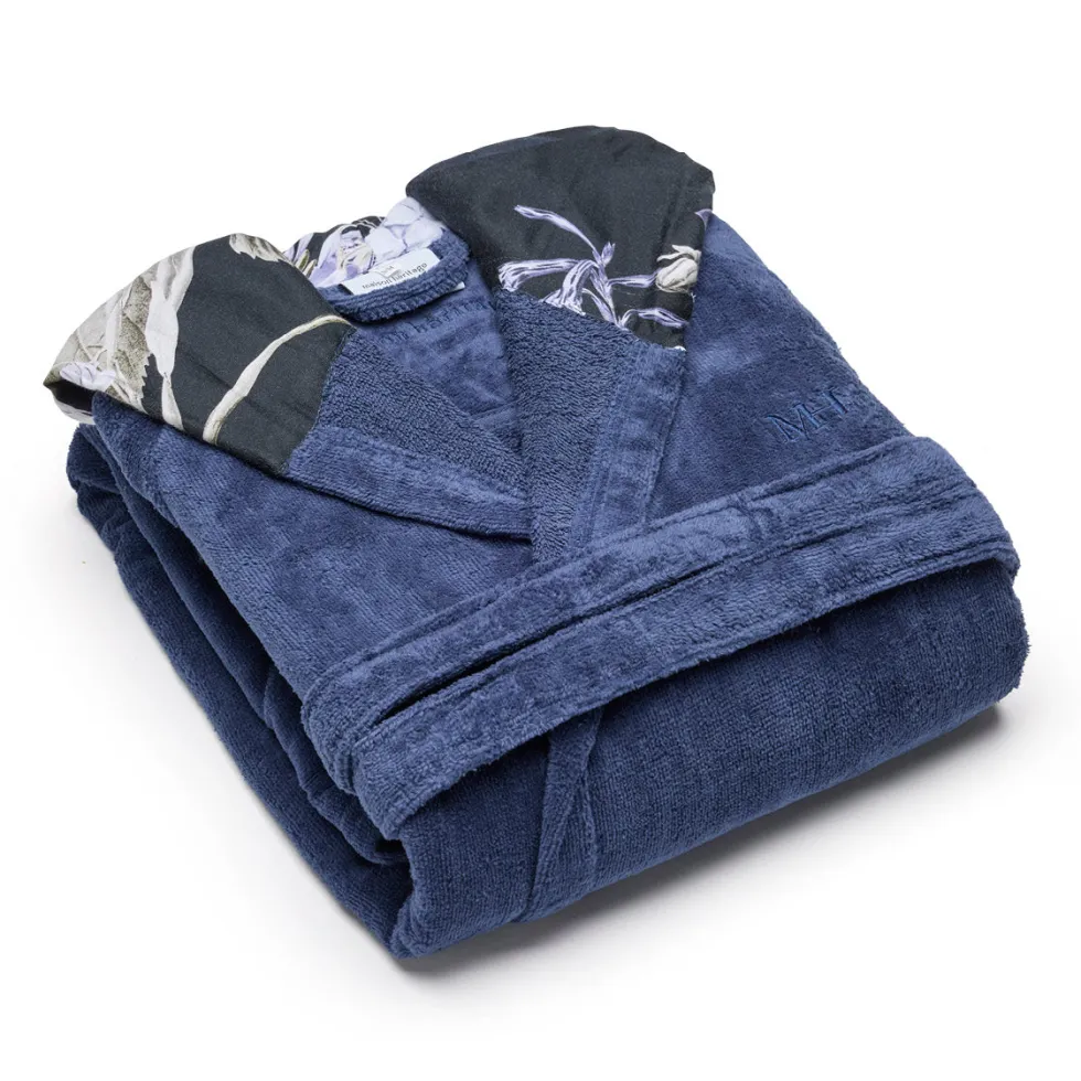 peignoir_avec_capuche__ho_3.webp Peignoir avec capuche - Hortensia Bleu foncé*Maison Héritage Online