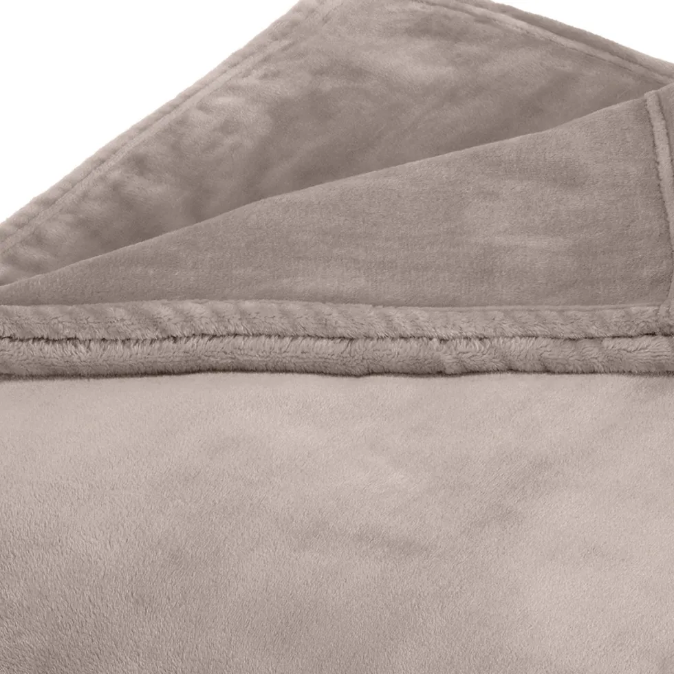 plaid_en_polaire_ultra_do_2-1.webp Plaid en polaire ultra doux et gonflant - Taupe - 180 x 220 cm*Ines by Ines de la Fressange Clearance
