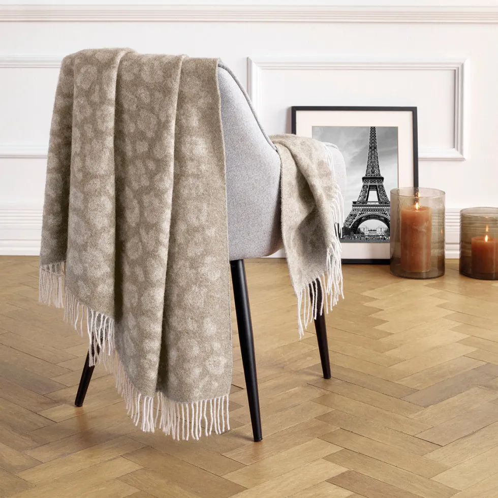 plaid_tiss__manuel_taupe_1.webp Plaid tissé - Manuel Taupe*Chevignon Best