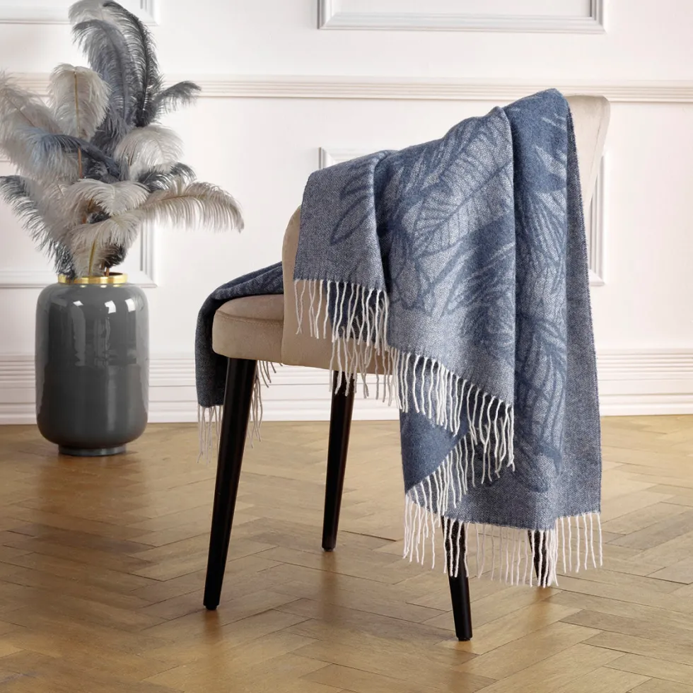 plaid_tiss__monstera_bleu_1.webp Plaid tissé - Monstera Bleu*Chevignon Discount