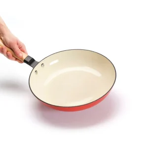 Poêle en fonte emaillée avec manche en bois - Blanc/rouge*Brandt Clearance