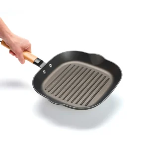 Poêle gril en fonte d'acier 28 cm avec manche en bois - Noir*Brandt Online