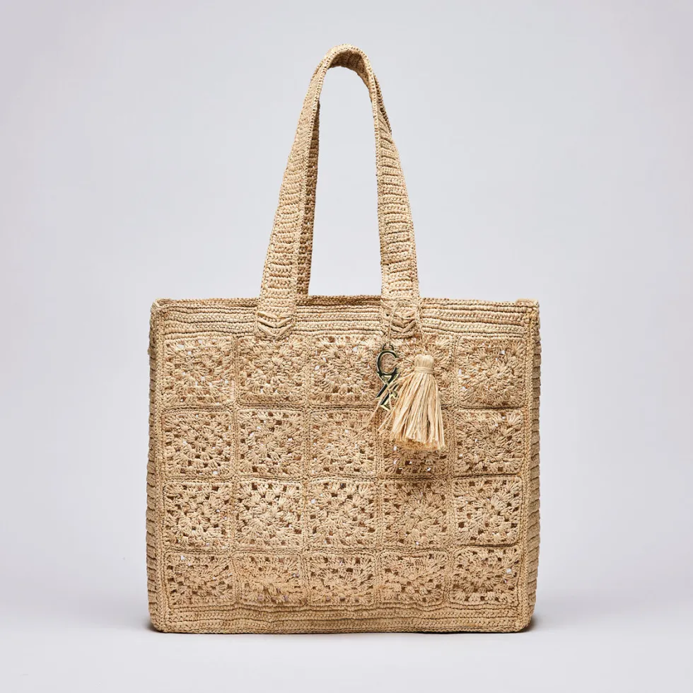 sac_cabas_amandine_en_rap_3.webp Sac cabas Amandine en raphia confectionné à la main*CXLbyChristianLacroix Outlet