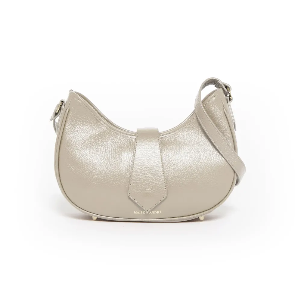 sac_port_paule_en_cuir__p_2.webp Sac porté épaule en cuir - Pantheon*Maison André Discount