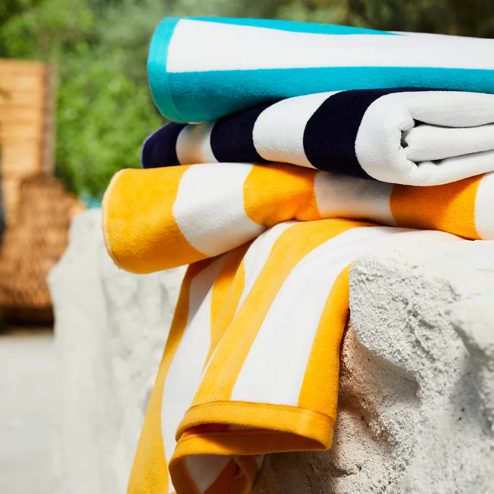 serviette_de_plage_alba_j_2.webp Serviette de plage Alba Jaune - 90 x 180 cm*Cacharel Hot