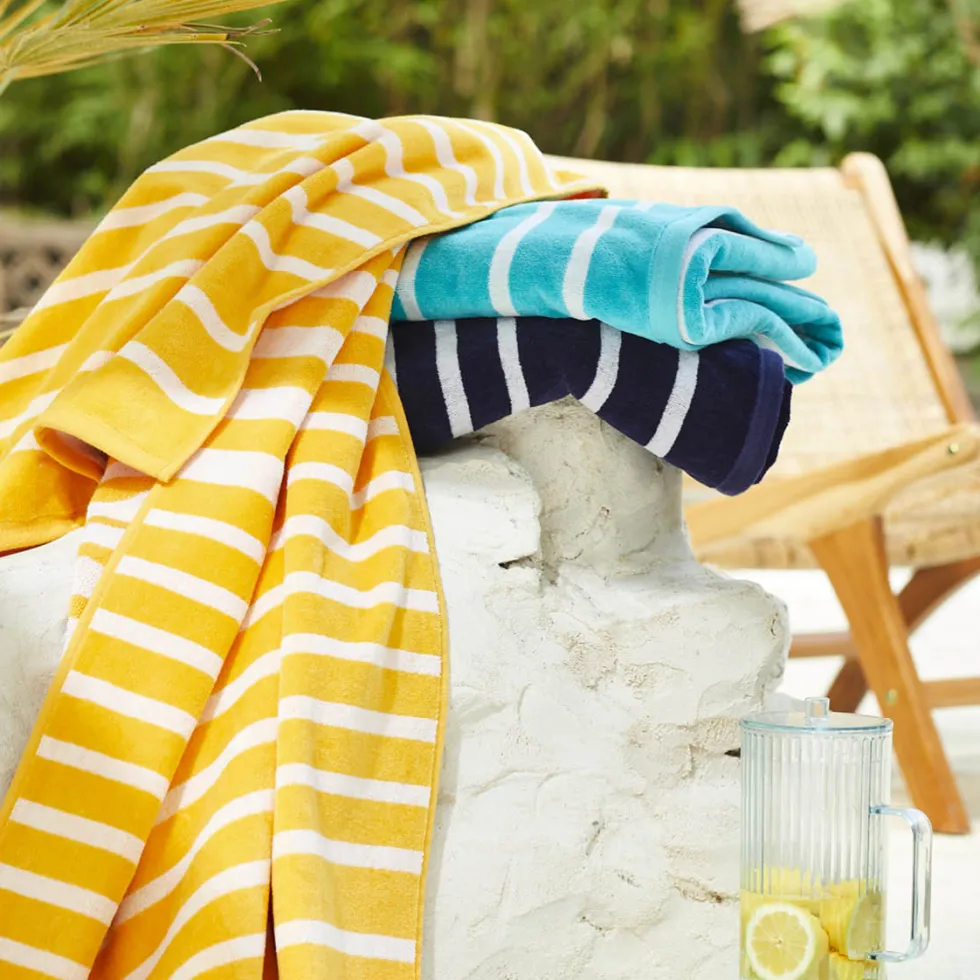 serviette_de_plage_ambre__2-1.webp Serviette de plage Ambre Jaune - 90 x 180 cm*CXLbyChristianLacroix Hot