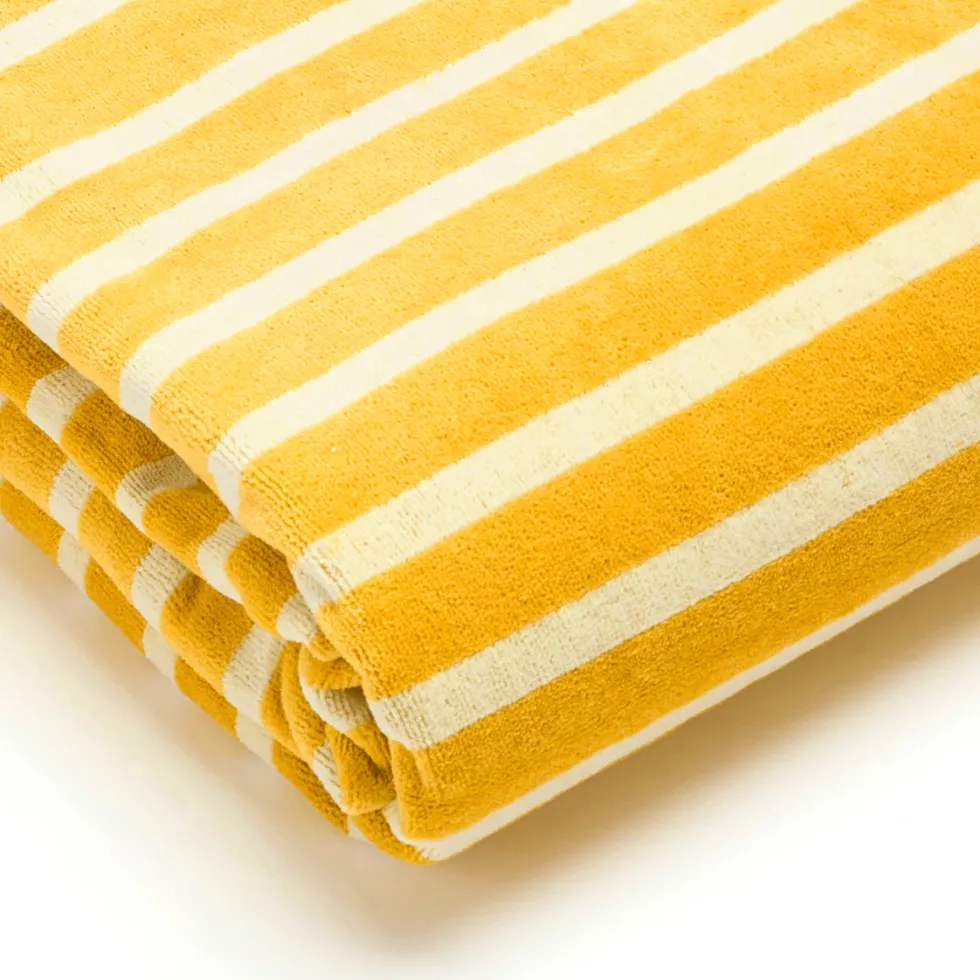 serviette_de_plage_gabrie_1-1.webp Serviette de plage Gabrielle Jaune - 90 x 180 cm*Ines by Ines de la Fressange Clearance