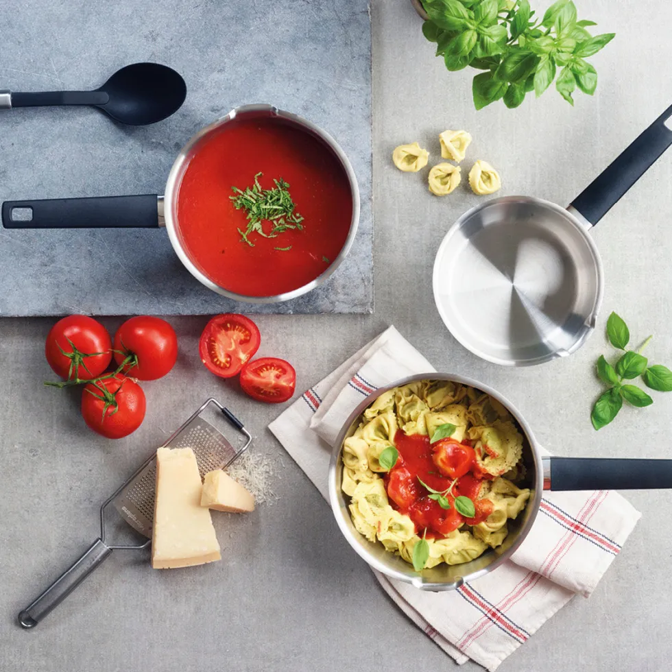 set_de__casseroles_triple_1.webp Set de 3 casseroles Triple fond - acier inoxydable - Argent*Brandt Online