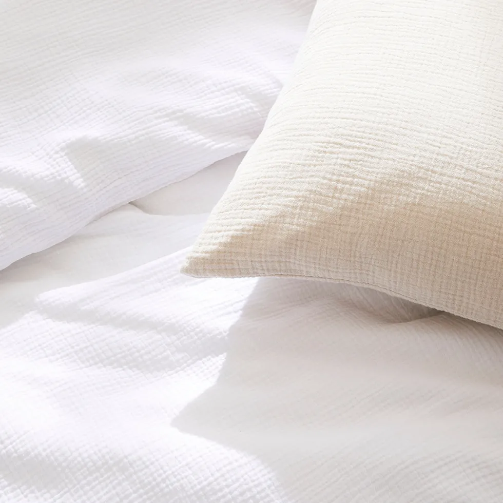 taies_doreiller_gaze_de_c_3.webp Taie(s) d'oreiller gaze de coton - Uni Blanc*Chevignon Online
