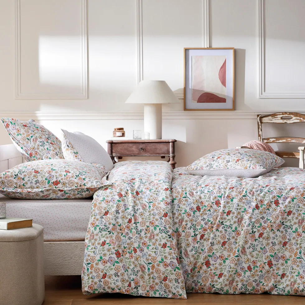 taies_doreiller_satin_de__1-190.webp Taie(s) d'oreiller satin de coton - Prairie Fleurie Blanc*Ines by Ines de la Fressange Outlet
