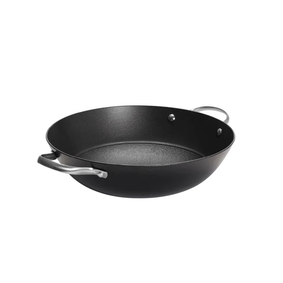 wok_en_fonte_dacier_noir__1-1.webp Wok en fonte d'acier noir avec revêtement antiadhésif en nid d'abeille avec couvercle en verre 30 cm*Kalorik Fashion