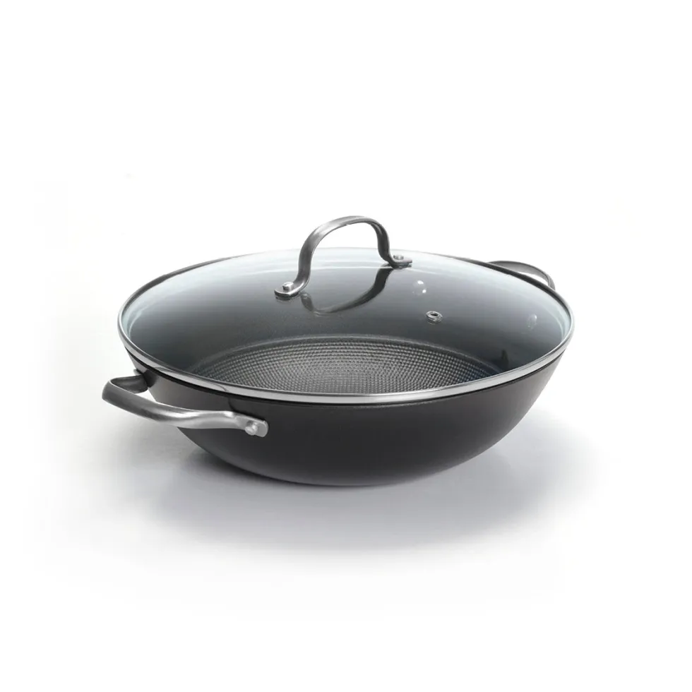wok_en_fonte_structure_ni_0.webp Wok en fonte structure nid d'abeille 30 cm en noir*Sauter Sale